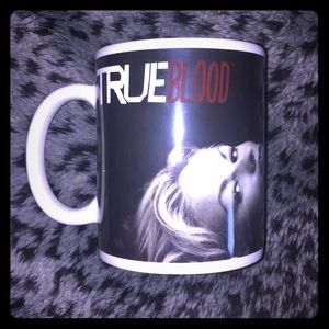 TRUE BLOOD mug RARE 2011
